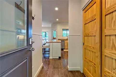 Entry Way - 4610 Murray Cove Rd, Tiger, GA 30576 photo 1 of 2