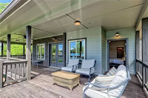 Exterior - 4610 Murray Cove Rd, Tiger, GA 30576 photo 4 of 23
