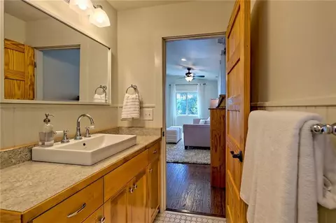 Bath - 4610 Murray Cove Rd, Tiger, GA 30576 photo 7 of 7