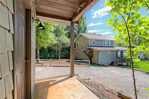 Exterior - 4610 Murray Cove Rd, Tiger, GA 30576 photo 22 of 23
