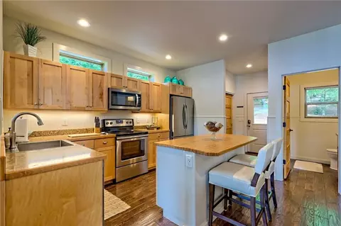 Kitchen - 4610 Murray Cove Rd, Tiger, GA 30576 photo 5 of 5
