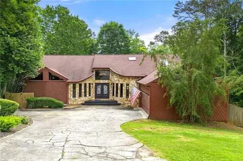 4710 Misty Lake Ct NE, Kennesaw, GA 30144