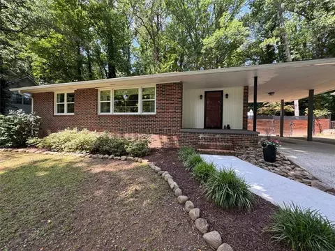 224 Sourwood Dr, Marietta, GA 30062