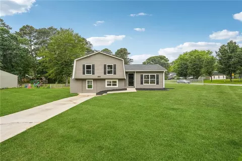 1915 North Rd, Snellville, GA 30078