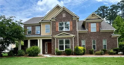 321 Champions Dr, Fairburn, GA 30213