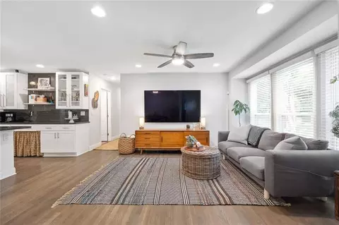 Living - 2572 Beverly Hills Dr, Chamblee, GA 30341 photo 3 of 3