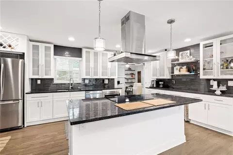 Kitchen - 2572 Beverly Hills Dr, Chamblee, GA 30341 photo 3 of 6