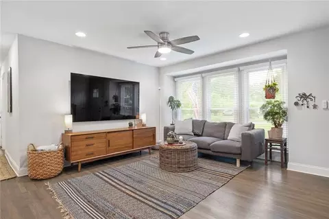 Living - 2572 Beverly Hills Dr, Chamblee, GA 30341 photo 1 of 3
