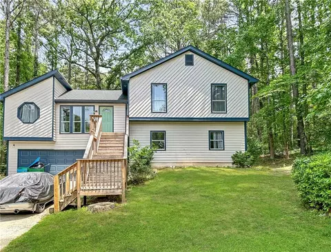 2816 Quinbery Dr, Snellville, GA 30039