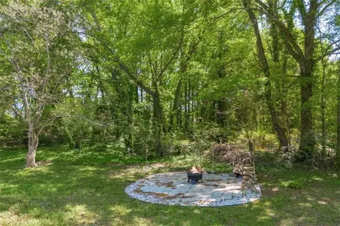Exterior - 1097 Mize Rd, Toccoa, GA 30577 photo 11 of 13