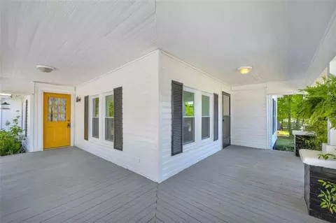 Exterior - 1097 Mize Rd, Toccoa, GA 30577 photo 6 of 13