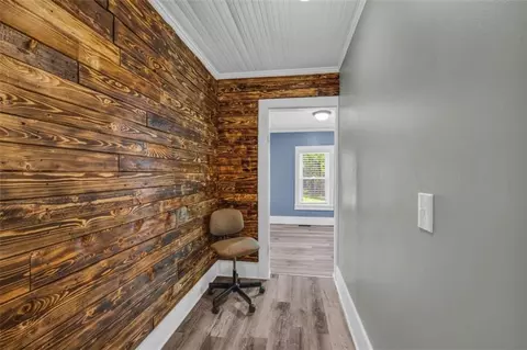 Entry Way - 1097 Mize Rd, Toccoa, GA 30577 photo 4 of 7