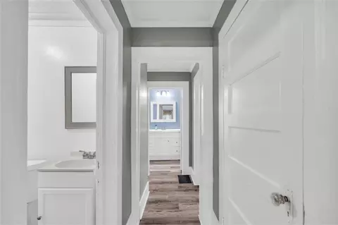 Entry Way - 1097 Mize Rd, Toccoa, GA 30577 photo 3 of 7