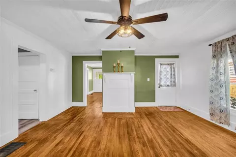 Living - 1097 Mize Rd, Toccoa, GA 30577 photo 2 of 9