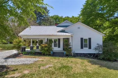 1097 Mize Rd, Toccoa, GA 30577