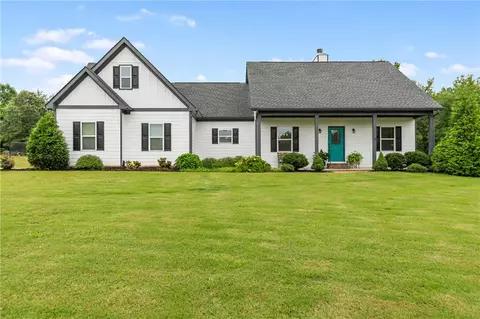 163 Stillmeadow Dr, Commerce, GA 30529