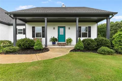 163 Stillmeadow Dr, Commerce, GA 30529 photo 2