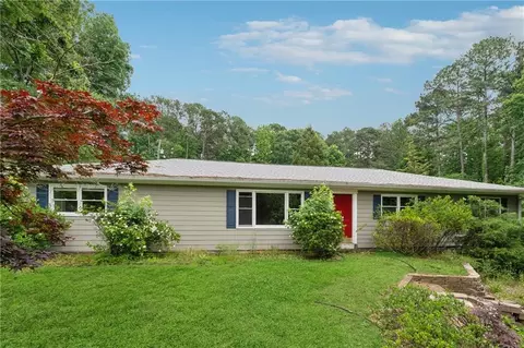 1926 Parkwood Rd, Snellville, GA 30078