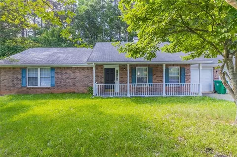 5614 Regency Forest Ct, Lithonia, GA 30038