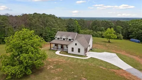 1423 Hillcrest Rd, Bowdon, GA 30108