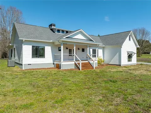 114 Cartecay River Run, Ellijay, GA 30536