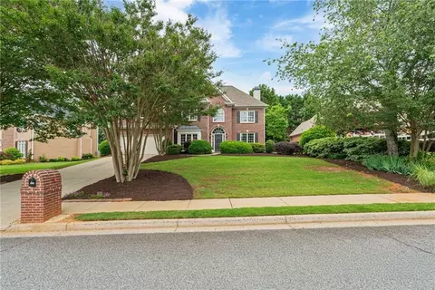 6695 Buckingham Cir, Cumming, GA 30040