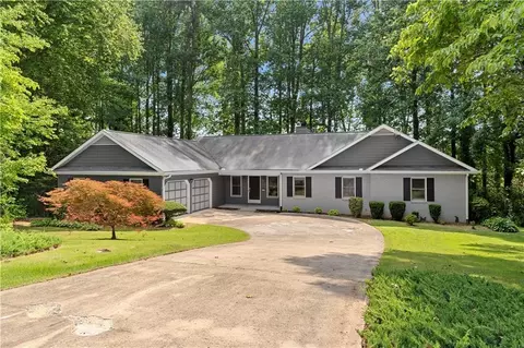 2865 Bryant Ct, Cumming, GA 30040