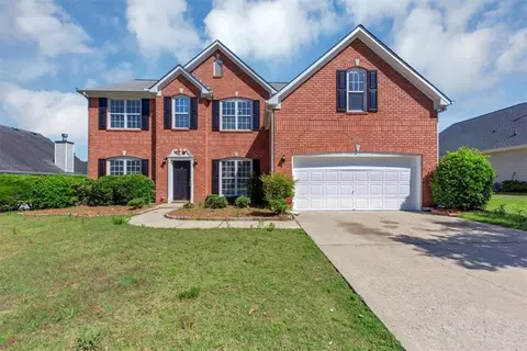 1685 Great Oaks Dr, Lawrenceville, GA 30045