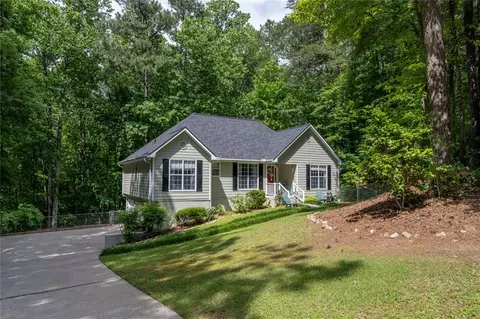 1737 Mount Berry Dr, Douglasville, GA 30135