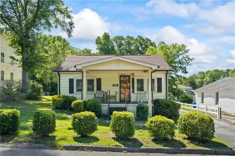 954 Bryant St SW, Conyers, GA 30012