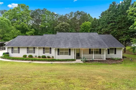 4274 Timber Trace Rd, Loganville, GA 30052