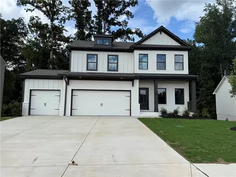 740 Winding Rose Dr, Hoschton, GA 30548