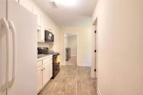 Entry Way - 340 Thoroughbred Trl, Monroe, GA 30655 photo 3 of 3