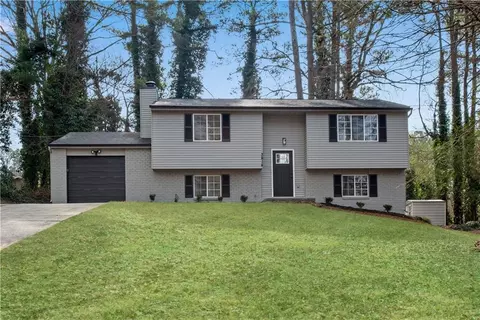 3414 Dearwood Dr SW, Lilburn, GA 30047