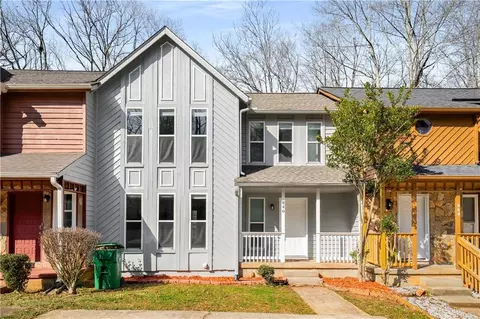 846 Brandy Oaks Ln, Stone Mountain, GA 30088