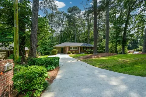 1376 Woodbine St, Marietta, GA 30062