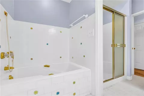 Bath - 740 Skyline Dr, Covington, GA 30014 photo 4 of 7