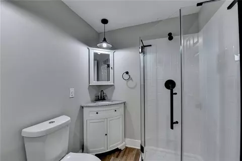 Bath - 1882 Flowering Dr, Grayson, GA 30017 photo 6 of 6