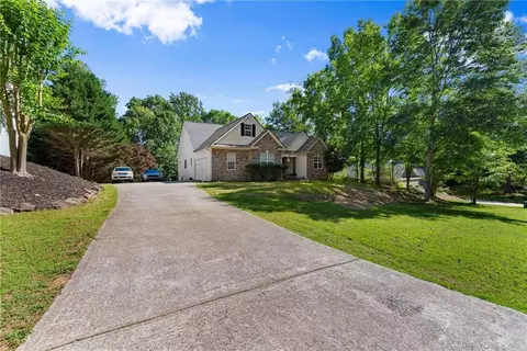 5995 Wellington Ave, Gainesville, GA 30506