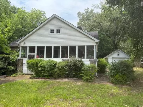 602 Hamilton Holmes Dr, Atlanta, GA 30318