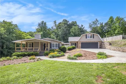 345 Davis Rd W, Fairmount, GA 30139