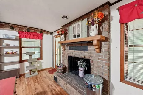 Living - 293 Timber Ridge Dr, Athens, GA 30607 photo 3 of 3
