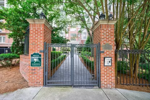 50 Biscayne Dr #2106, Atlanta, GA 30309