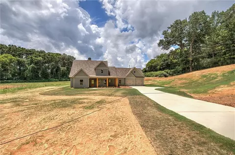 34 Hawkins Rd, Taylorsville, GA 30178