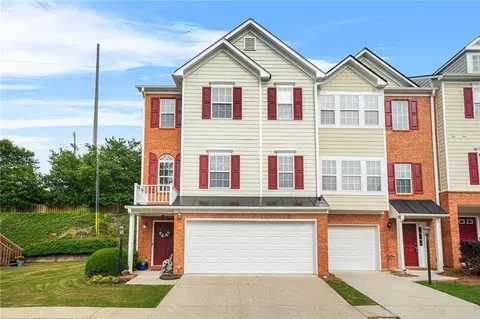 5989 Turfway Park Ct, Sugar Hill, GA 30518
