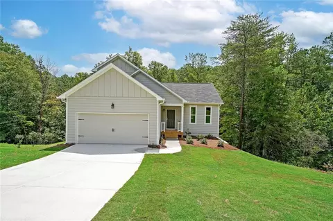 175 W Woods Dr, Dahlonega, GA 30533