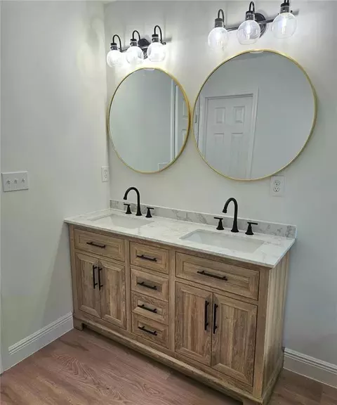 Bath - 681 Burtons Cv, Hampton, GA 30228 photo 3 of 7