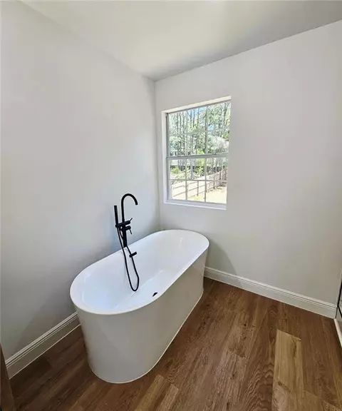 Bath - 681 Burtons Cv, Hampton, GA 30228 photo 4 of 7