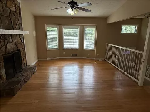 2685 Hyde Cir, Duluth, GA 30096 photo 4