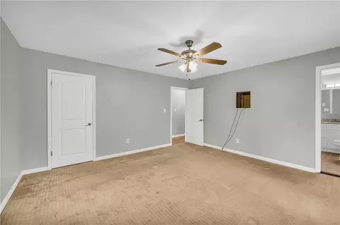 Bedroom - 15 Porter Cir, Hampton, GA 30228 photo 2 of 7